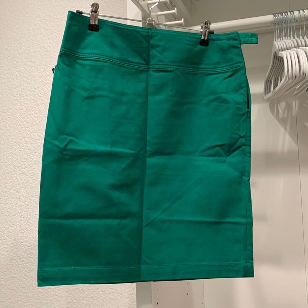 NWT, Dalia Collection, green pencil skirt